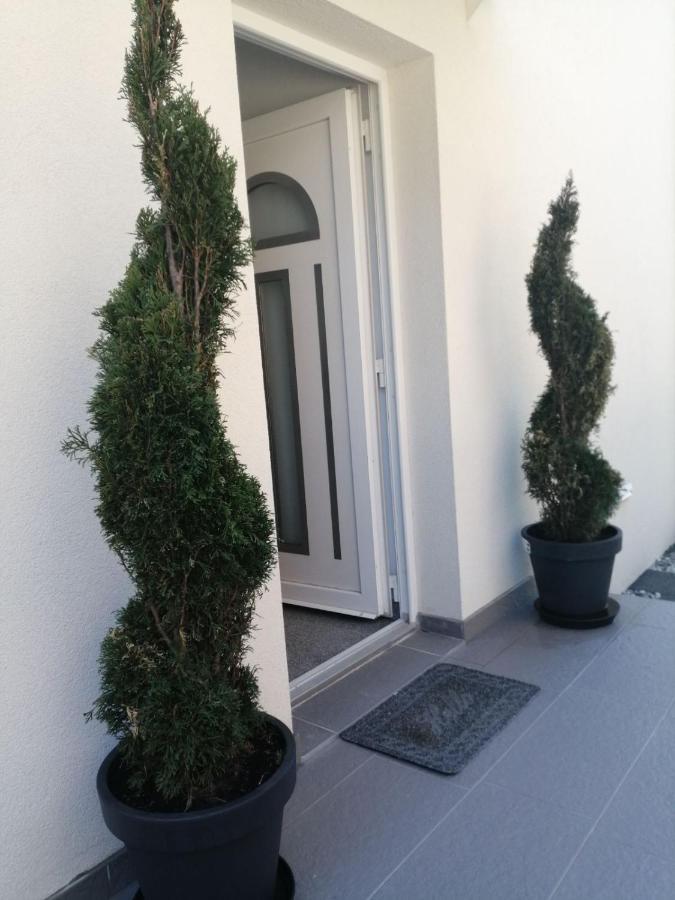 Apartman Lucano Bibinje Exteriör bild