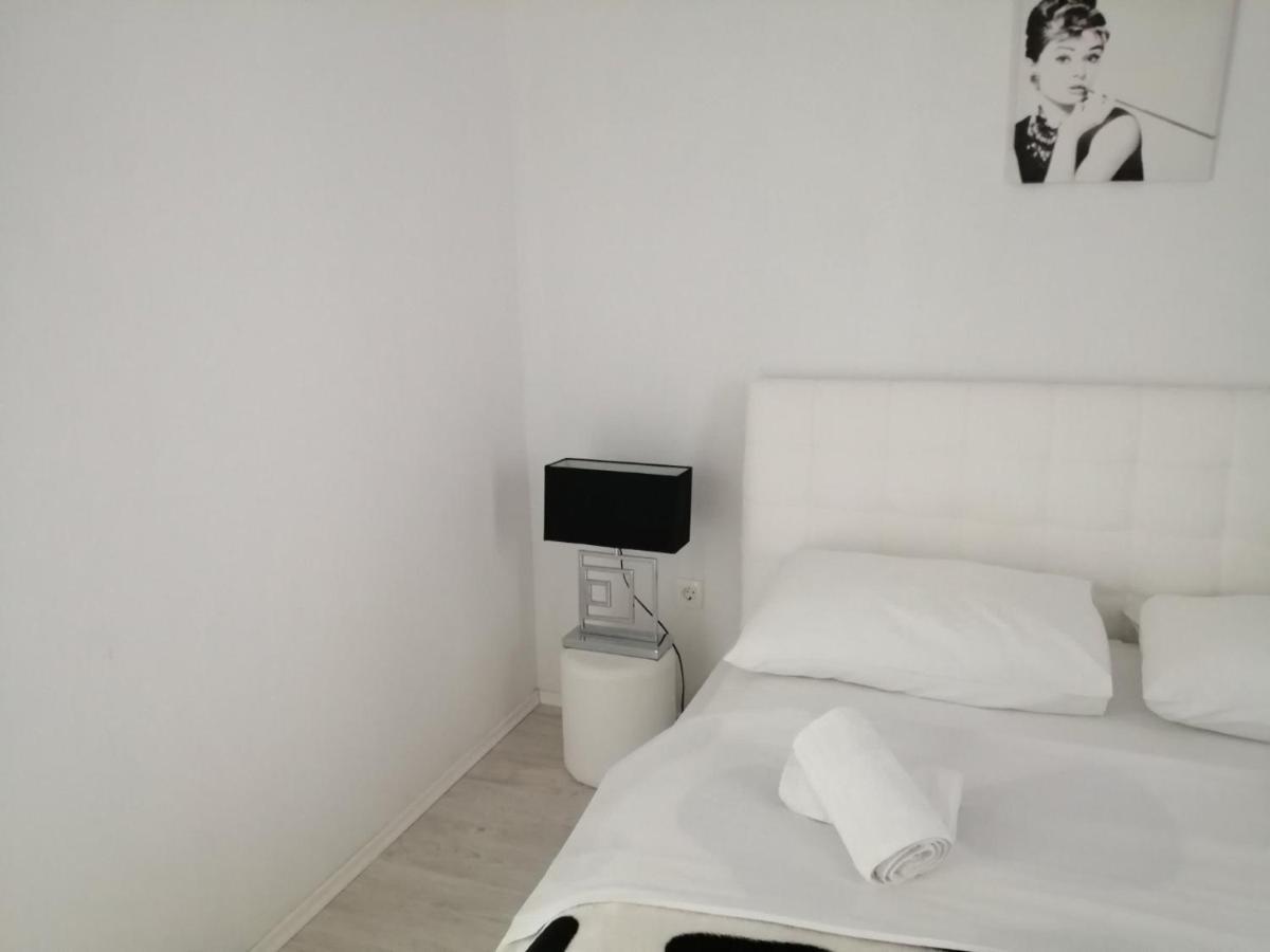 Apartman Lucano Bibinje Exteriör bild