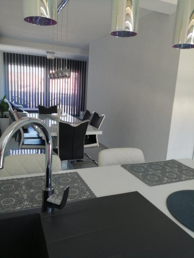 Apartman Lucano Bibinje Exteriör bild